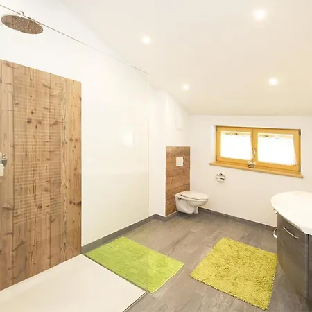 البينهوف جرافليتن 4* زيل أم سي